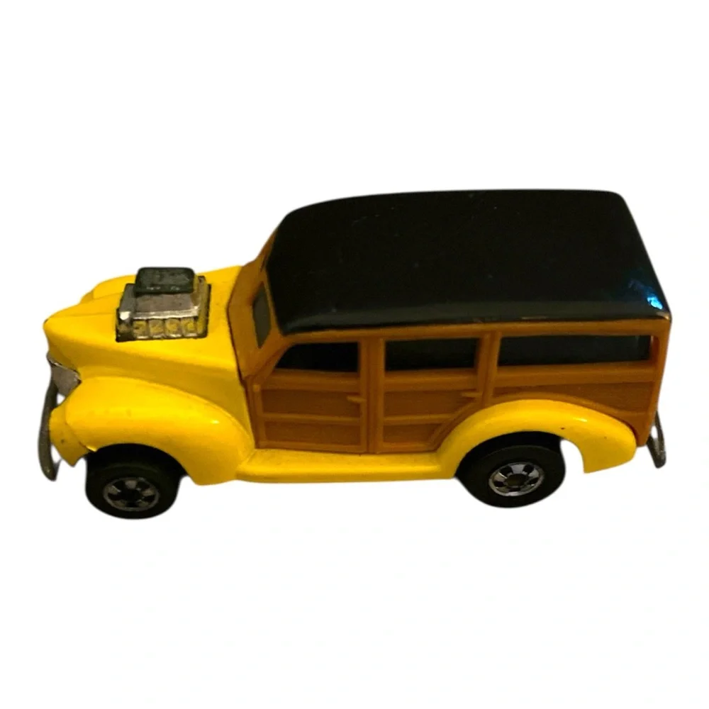 1979 Hot Wheels 40's Ford Woodie, Yellow, 1/64
